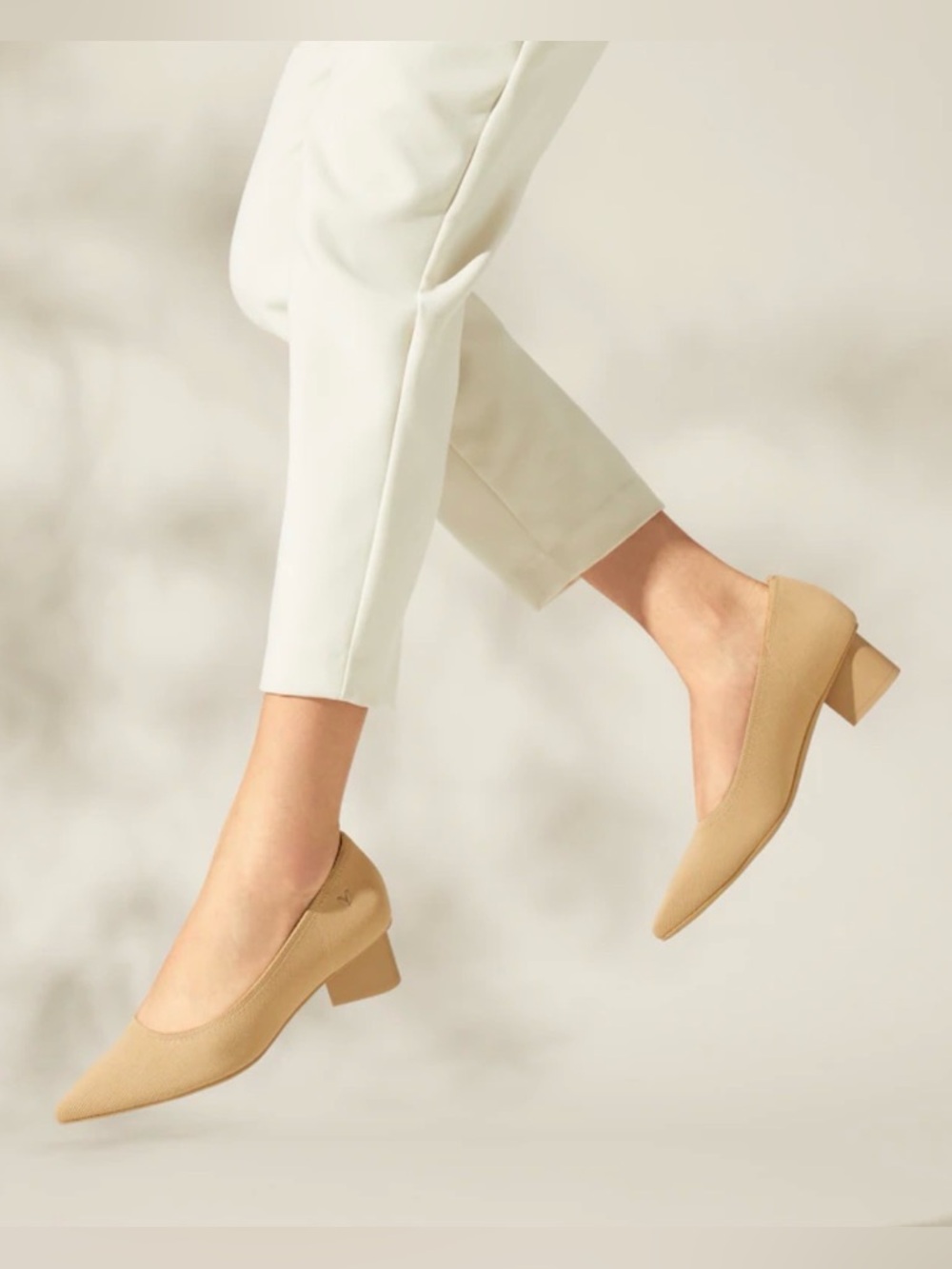 VIVAIA Chunky Heels Tracy Pro Pointed Tan
Women's EU 39.5 US 8.5 New - Picture 13 of 13